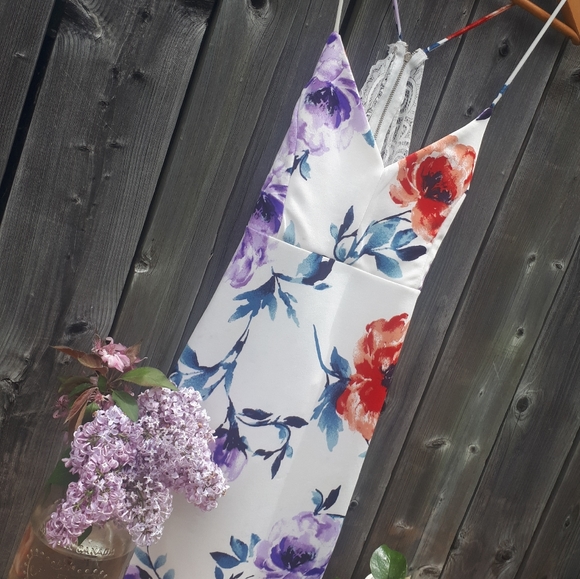 Floral Lace Back Summer Dress 🌸 - Picture 1 of 4